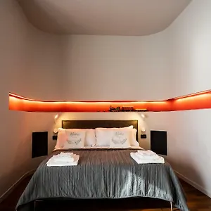 Carlotta Station Apartment Bologna